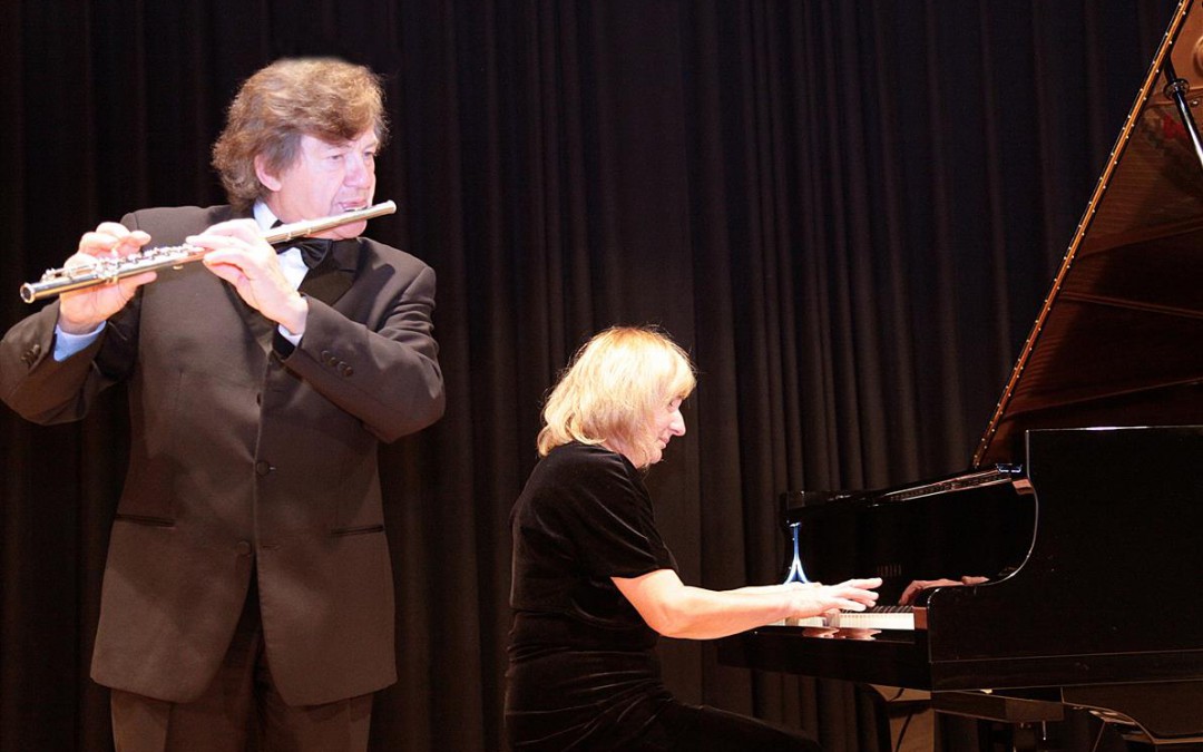 Koncert Niedzielny – „Z Buenos Aires do Wiednia i Paryża”, Justyna Janowska – wystawa malarstwa