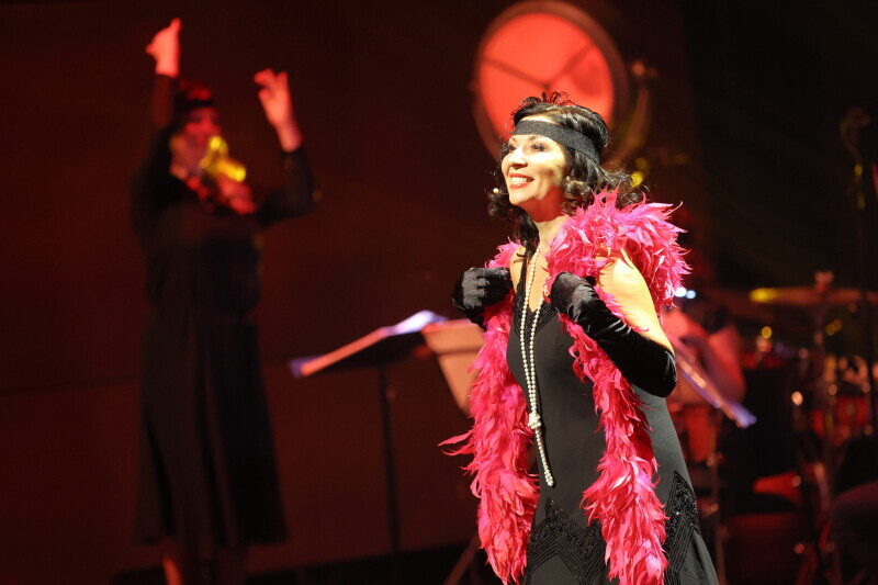 Gdańsk.Gdański Tydzień Demokracji, koncert POWRÓĆMY JAK ZA DAWNYCH LAT... MELODIE LAT 20. I 30.