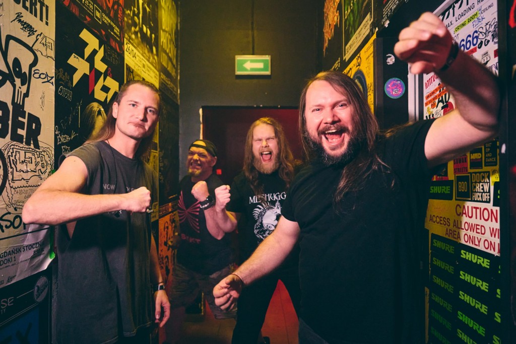 Zenek_Grabowski_z_zespolem-fot.Szymon_Puszkiewicz