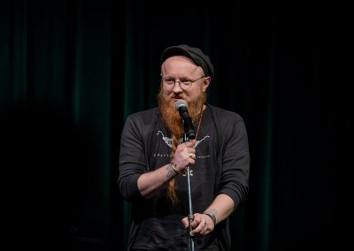 StandUP-1003