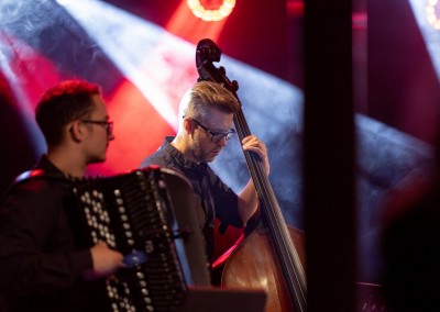 „Złote Stosy Pomarańczy” Akcent-1003