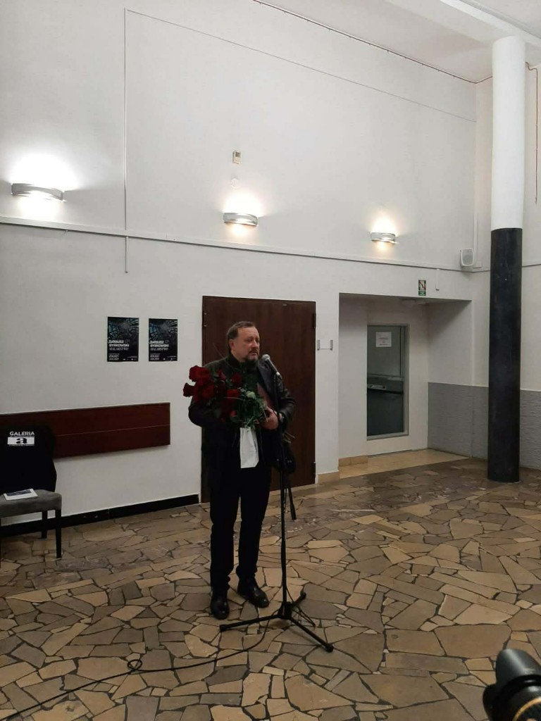 52d3b668-0e6d-4c26-9e19-5a431f20c89a